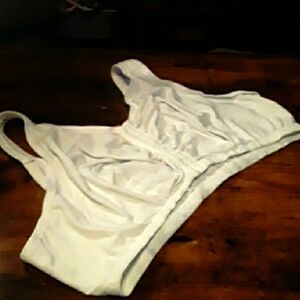 NWOT Leading Lady 52 C,D,DD White Front Closure Unpadded Wirefree Comfort straps